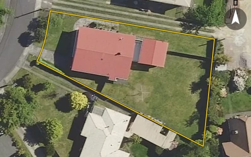 12 Wharepaina Crescent