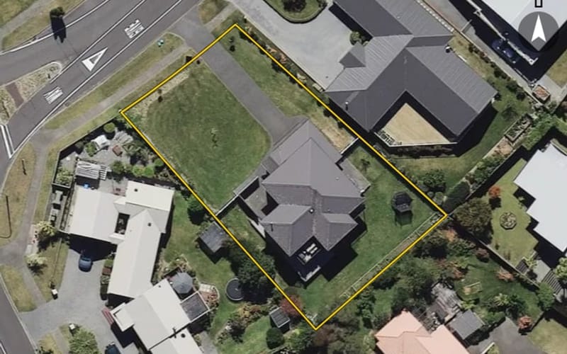 11 Acacia Bay Road