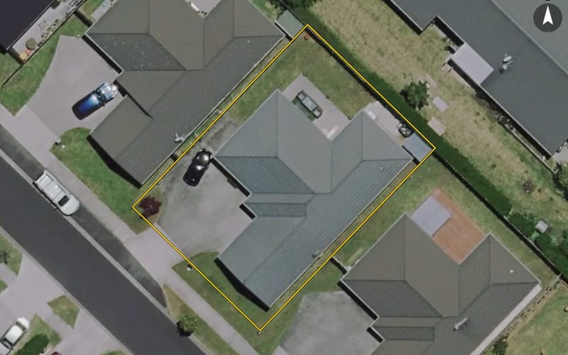 27 Ladeira Place