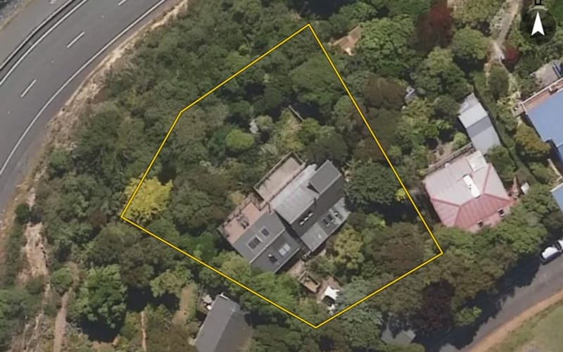 25 Oxley Crescent