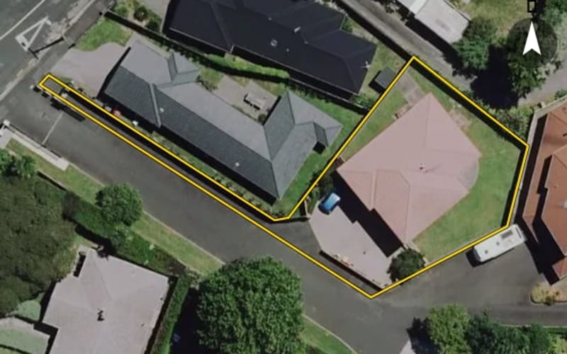 6A Minchin Crescent