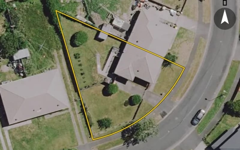 21 Sare Crescent