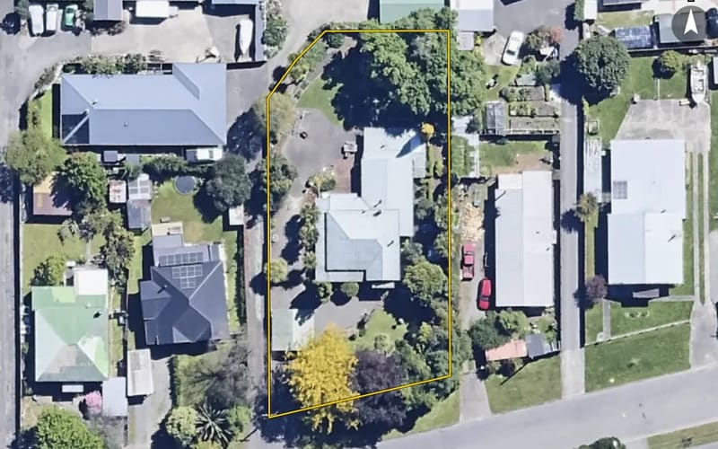 49 Dillons Point Road