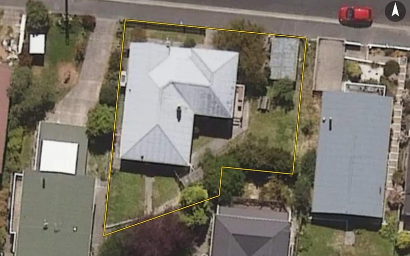 21 Caversham Place