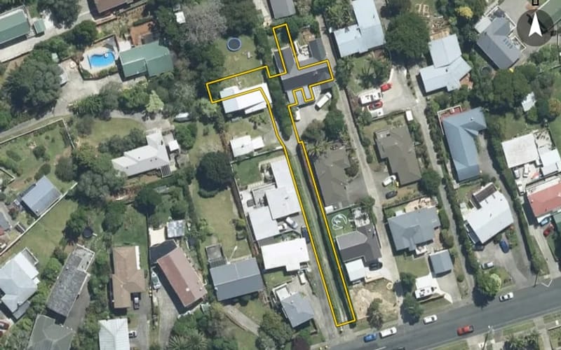 8/19 Roberts Road