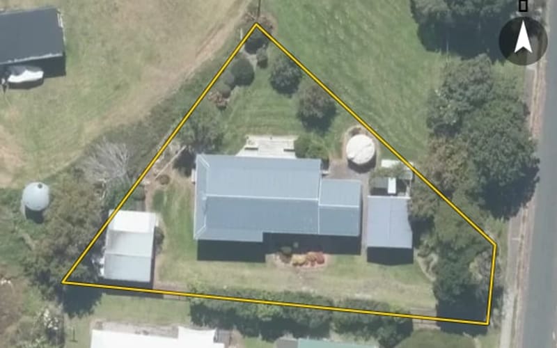 8 MacKinnon Road