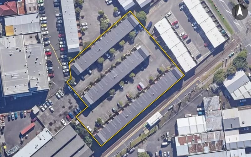 12/99 Mays Road