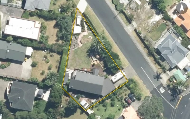 2 Crown Road