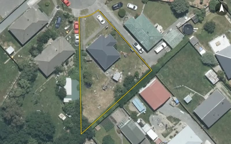 4 Pratley Crescent