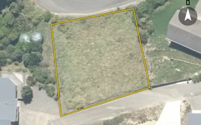 24 Balfour Crescent