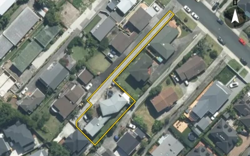 8A Dallinghoe Crescent