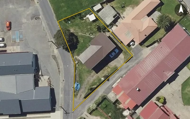 9-11 Houkotuku Street