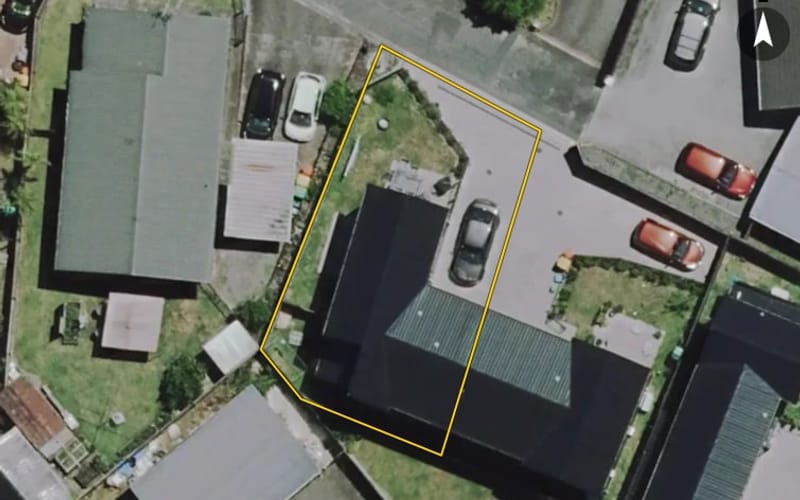 1/12 McEwan Place