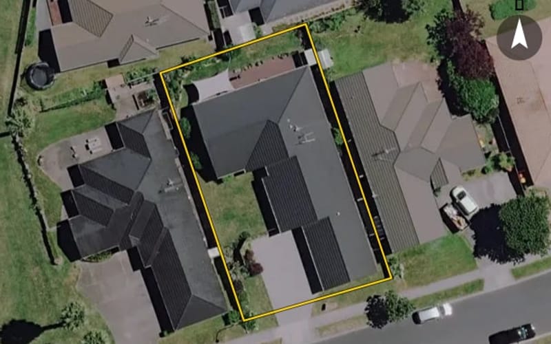 13 Burgundy Court