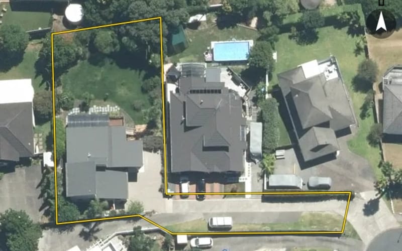 29 Commodore Court