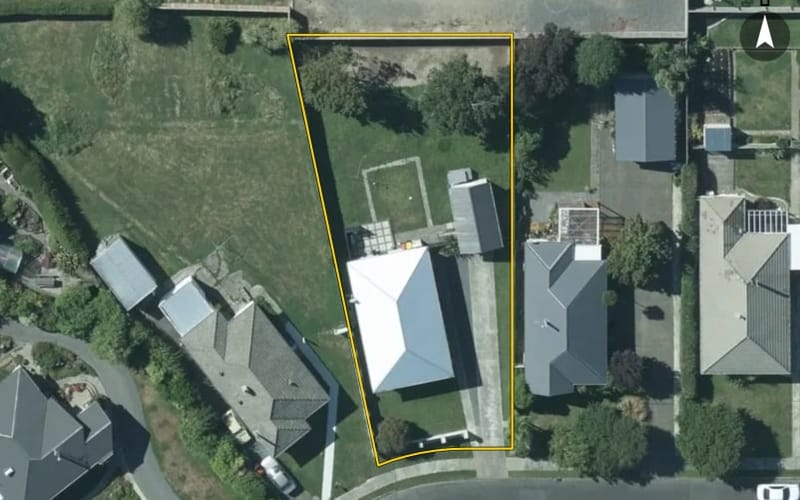 33 Eden Crescent