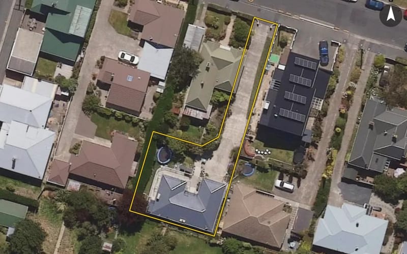 10 Mitchell Avenue