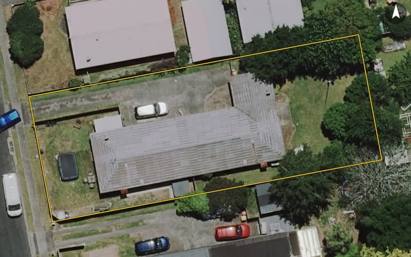 8 Leslie Place