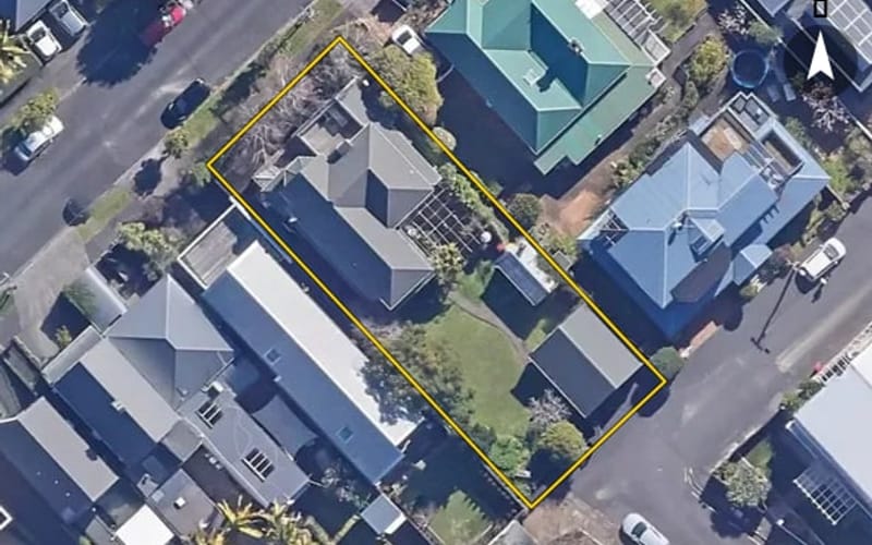 10 Wootton Road