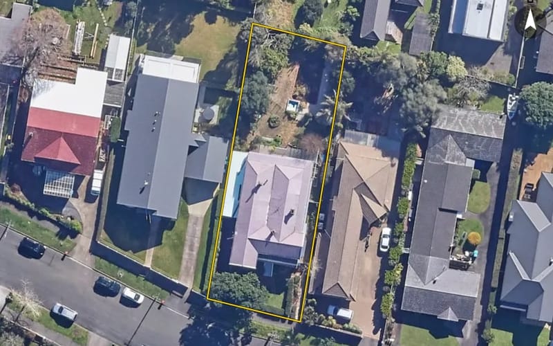 17 Atherton Road