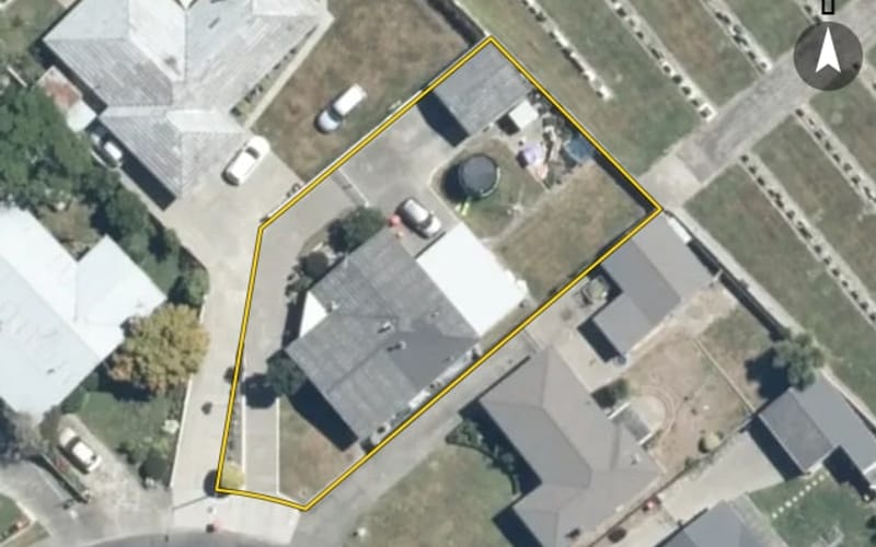 223 Sunnybank Crescent