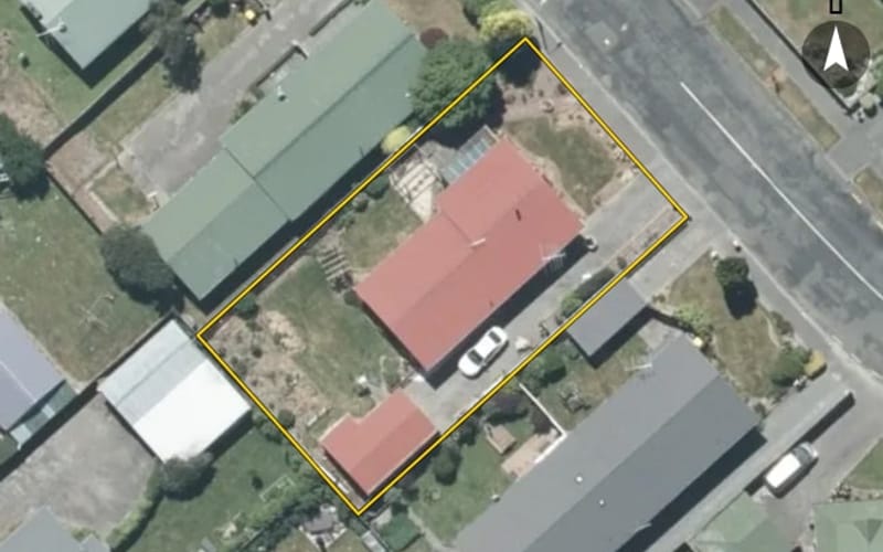 31 Churchill Avenue