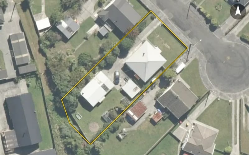 6 Kerr Avenue