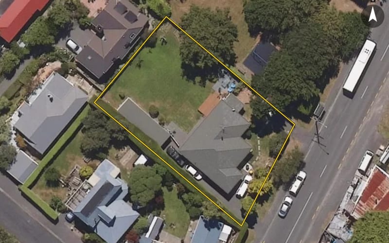 75 Larnach Road