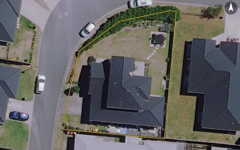 10 Miharo Crescent