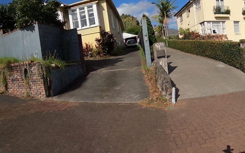 76 Balmoral Road