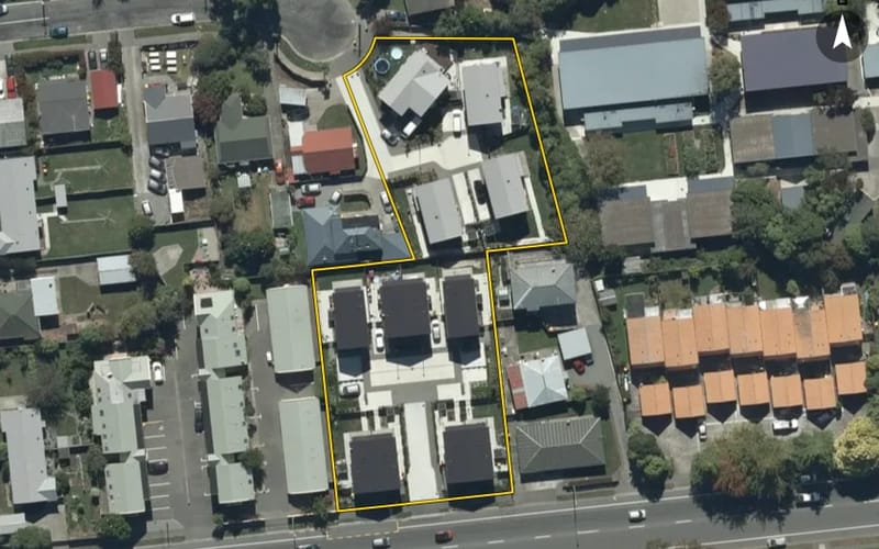 10-12 Karamu Street