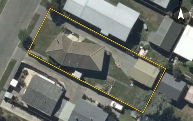 16 Staffa Street