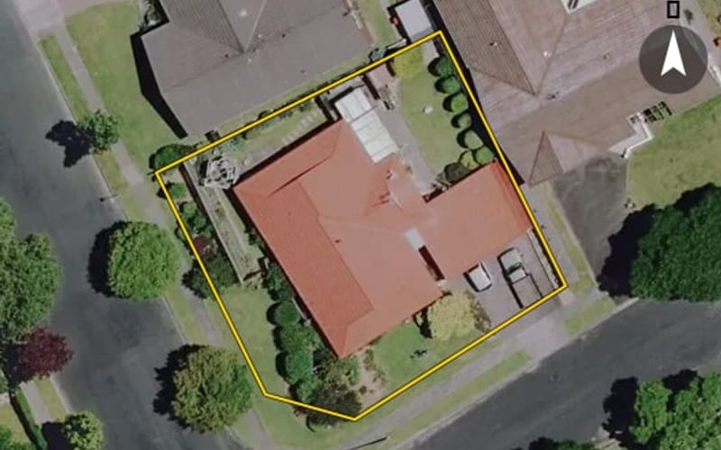 1 Ellerslie Avenue
