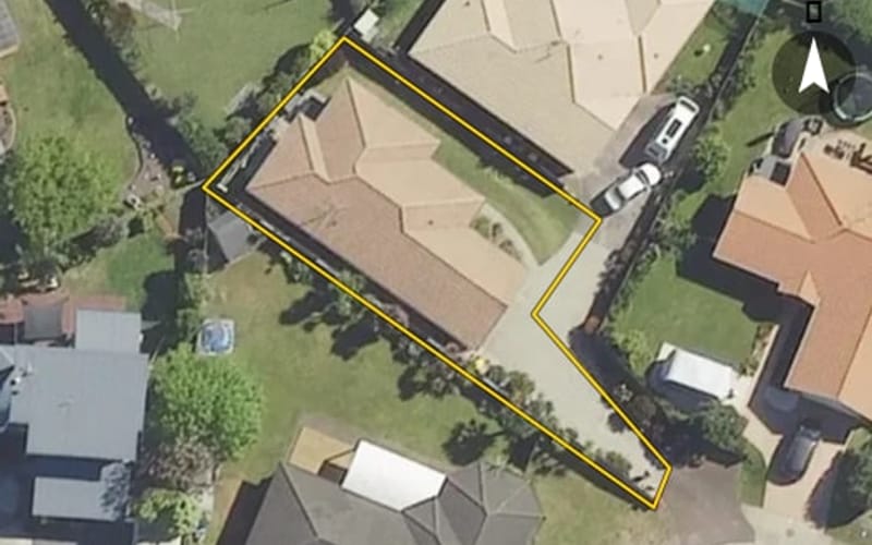 20 Larisa Grove