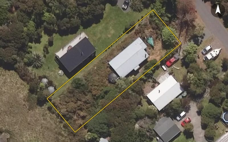 84 Beach Road
