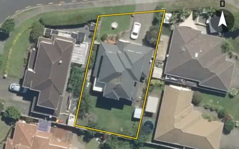 16 Carousel Crescent