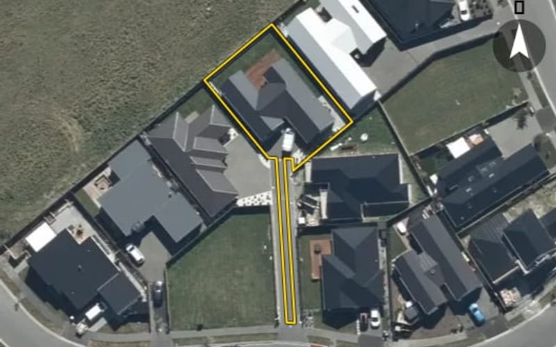 10 Twin Meadows Drive