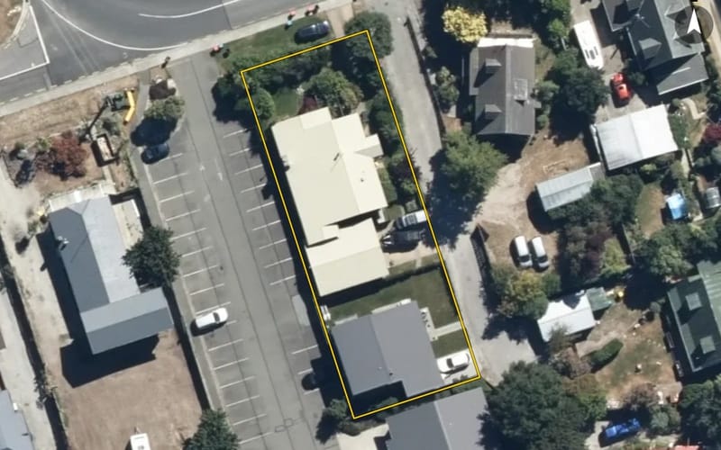 33 Robertson Street