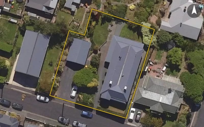 8 Mosgiel Street