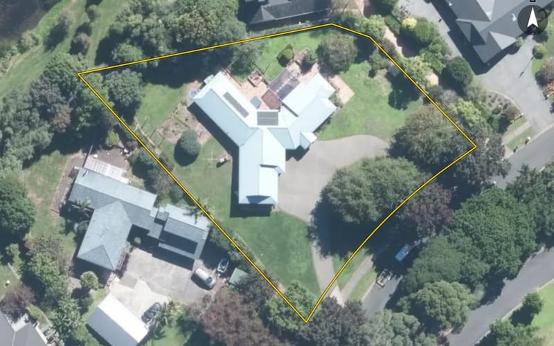 10 Clive Howe Road