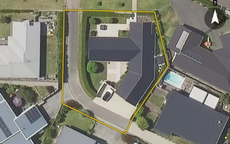 12 Ellesmere Close