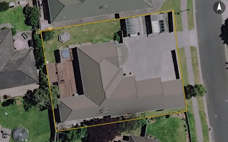 6 Lockhart Place
