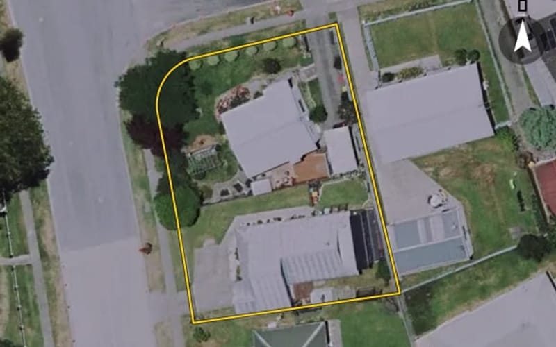 25 Lloyd Drive