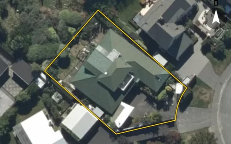 18 Bannister Place