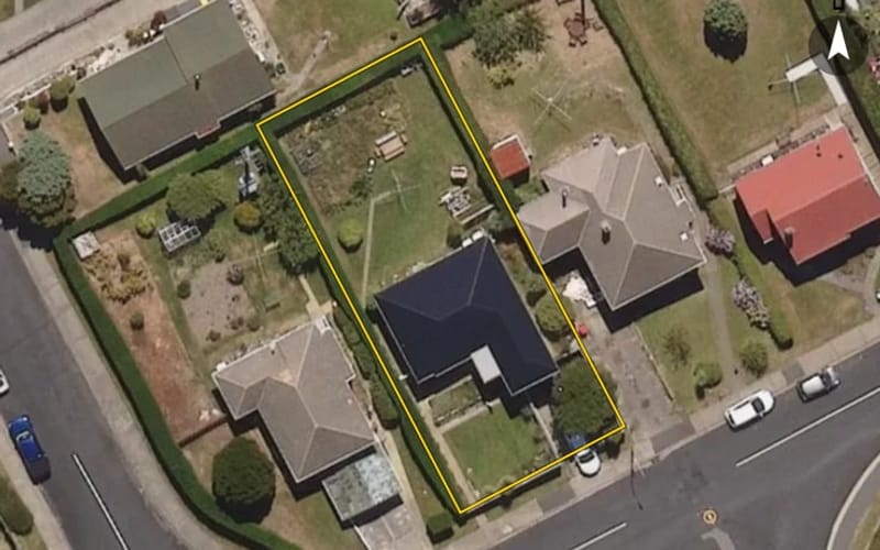 102 Stenhope Crescent