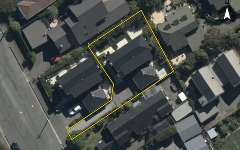 90 Abberley Crescent