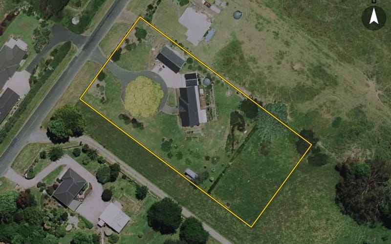 82 Hall Road