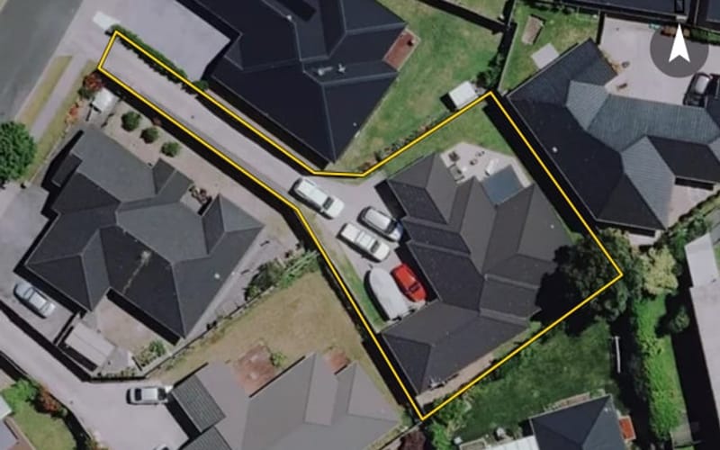 12 Northbrook Glen