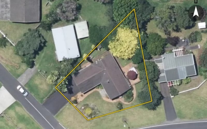 2 Sandcroft Drive