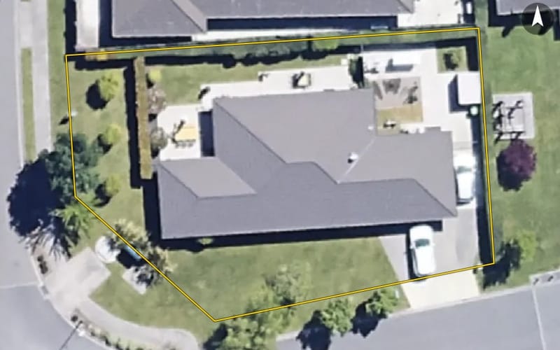 2 Balmoral Mews